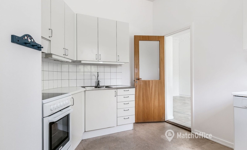 202 m² bekväma Kontorslokaler för uthyrning i Hägersten, Störtloppsvägen 5 (129 46) skulle vara fördelaktigt för ditt företag  - 1 | MatchOffice.se