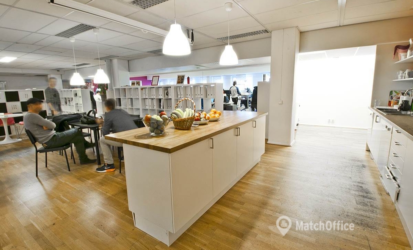 546 m² moderna Kontor att hyra i Solna, Bangatan 19 (171 63) möter alla dina behov - 2 | MatchOffice.se
