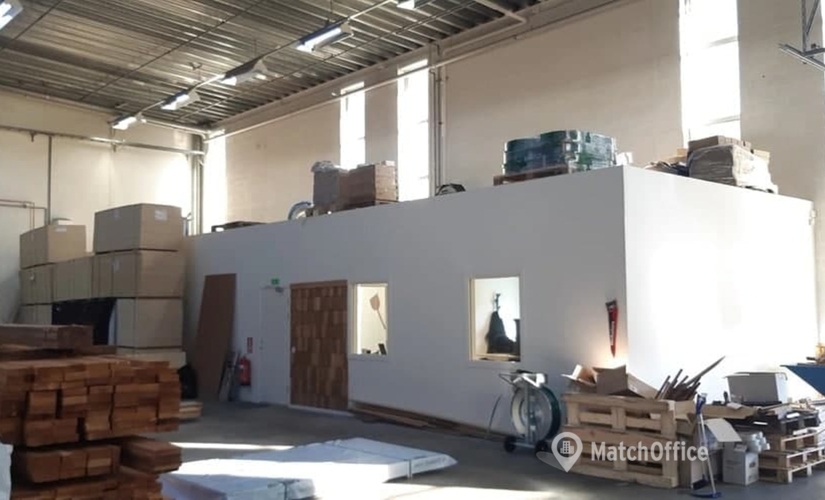 Verkstad(Yta:1440 m²) för uthyrning i Orrekulla Industrigata 61, 425 36 Göteborg Hisings Kärra. Lång- och korttidsuthyrning | MatchOffice.se