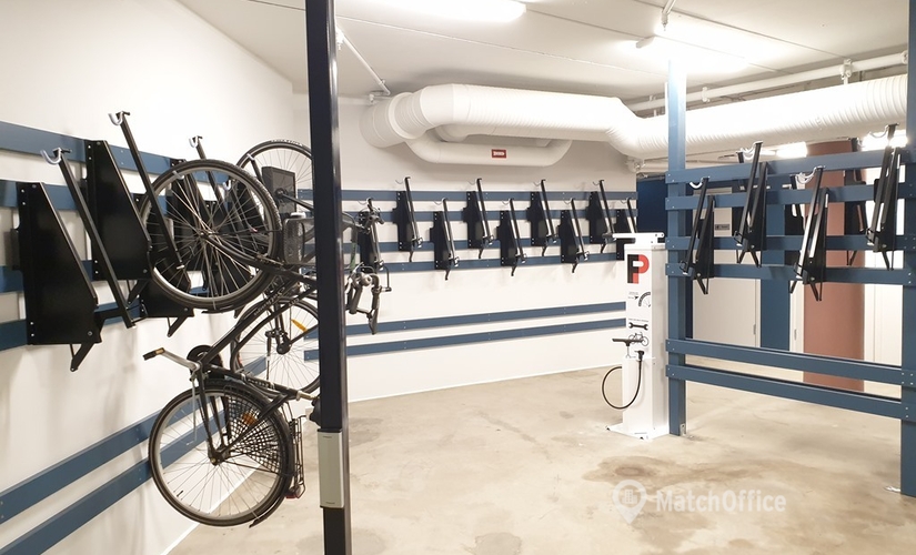 Företagshotell(Yta:972 m²) för uthyrning i Solna, Gustav den III Boulevard 34, 169 73 Solna. WiFi-anslutning ingår | MatchOffice.se