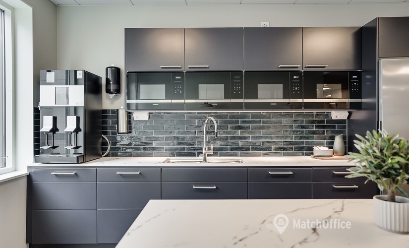 Kontorshotell(Yta:91 m²) för uthyrning i Östra Varvsgatan 2, 211 75 Malmö Västra Hamnen. Bra läge | MatchOffice.se