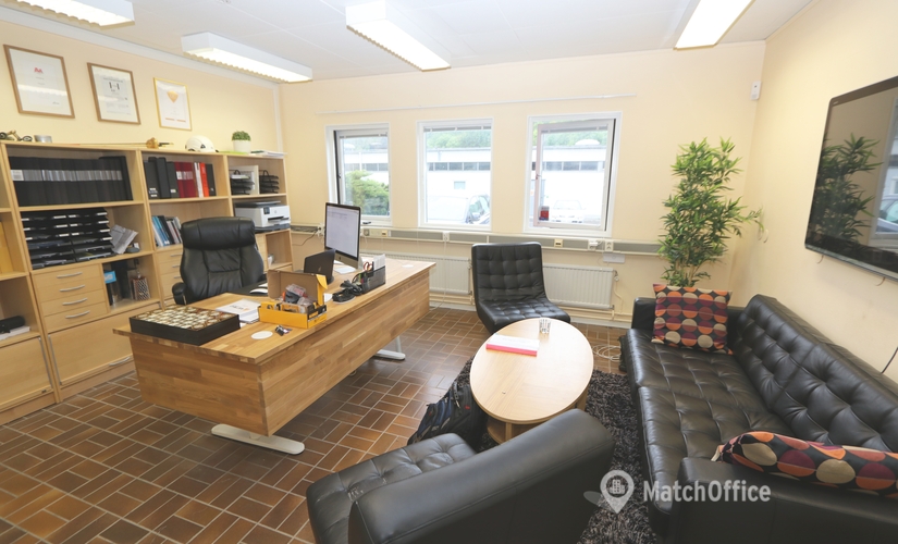 Lagerutrymme(Yta:235 m²) att hyra i Tuvevägen 39, 417 05 Norra Hisingen. Bra läge | MatchOffice.se