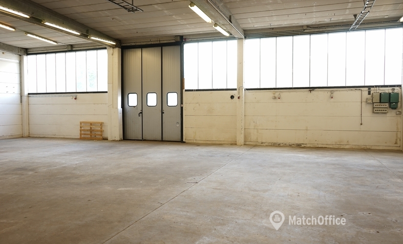Industrilokal(Yta:264 m²) att hyra i Arlöv, Företagsvägen 29, 232 37 Burlöv. Bra val | MatchOffice.se