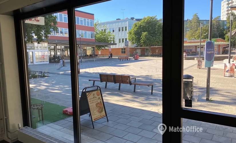 Butik(Yta:230 m²) att hyra i Hässelby torg 20, 165 55 Vällingby. Endast från verifierade hyresvärdar | MatchOffice.se