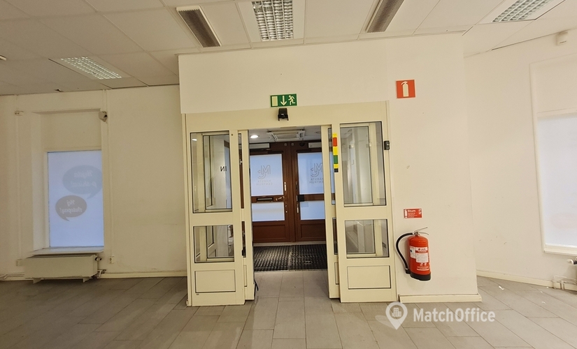 Butik(Yta:347 m²) att hyra i Nymärsta Kulle 2, 195 30 Stockholm Norrort. Bra läge | MatchOffice.se