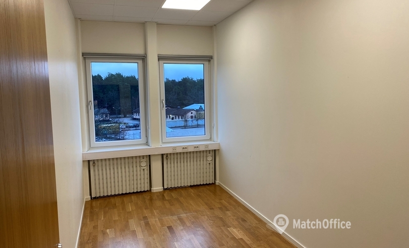 Kontorsutrymme(Yta:653 m²)	för uthyrning i Linta gårdsväg 5, 168 74 Bromma. Bra läge | MatchOffice.se