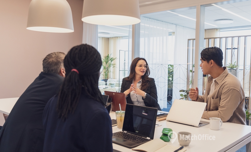 100 m² Convention center in Solna, Elektrogatan 10 (171 54) - 1 | MatchOffice.com