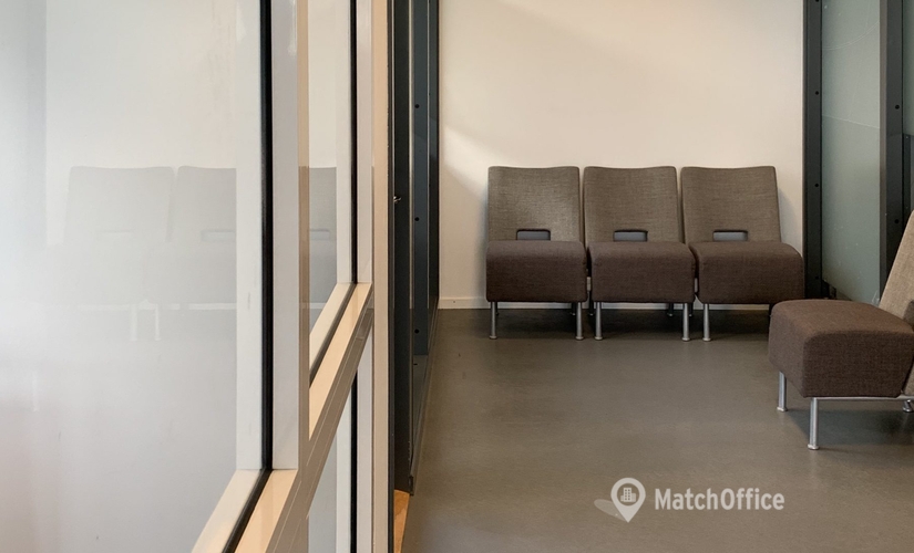 63 m² Business center in Skarholmen, Måsholmstorget 26 (127 48) - 2 | MatchOffice.com