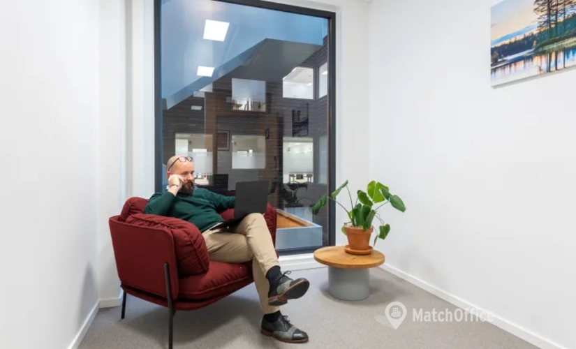 Konferenslokaler(Yta:30 m²) för uthyrning i Nordenskiöldsgatan 11, 211 19 Innerstaden. Lång- och korttidsuthyrning | MatchOffice.se