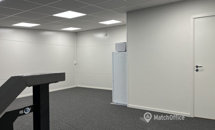 Lagerlokal(Yta:104 m²) att hyra i Kranbalksgatan 4, 721 38 Västerås. Lång- och korttidsuthyrning | MatchOffice.se