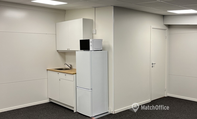 Industrilokal(Yta:104 m²) att hyra i Kranbalksgatan 4, 721 38 Västerås. Inga extra avgifter | MatchOffice.se