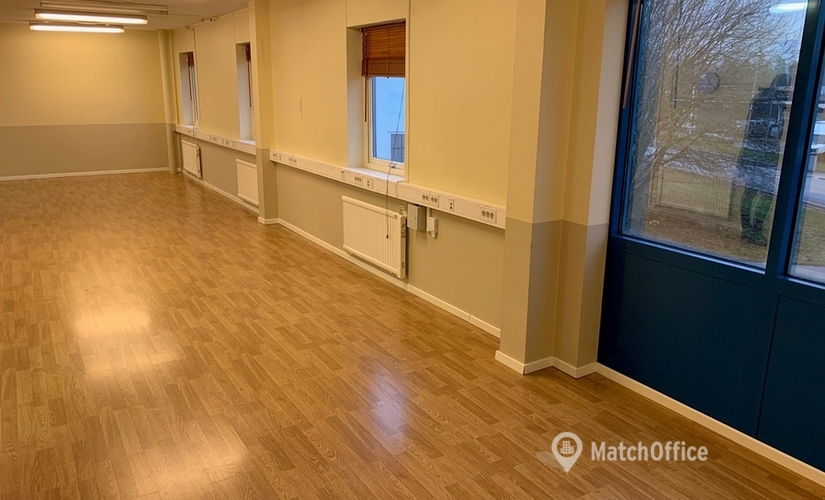 Kontorsplatser(Yta:80 m²) för uthyrning i Sjöuddevägen 2, 352 46 Växjö. WiFi-anslutning ingår | MatchOffice.se