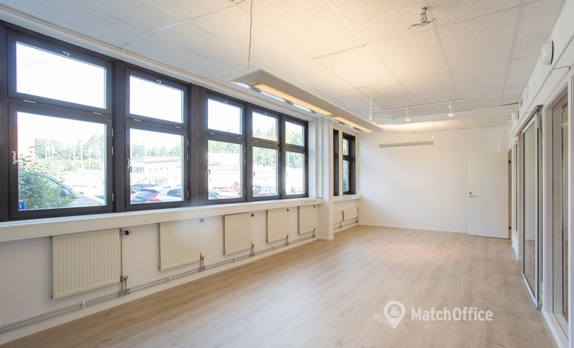 Lager(Yta:2800 m²) att hyra i Sollentuna, Bergkällavägen 34, 192 79 Sollentuna. Inga extra avgifter | MatchOffice.se