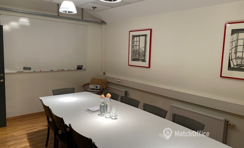 Kontorsplatser(Yta:298 m²)	för uthyrning i Stockholm, Luntmakargatan 22, 111 37 Norrmalm. Lång- och korttidsuthyrning | MatchOffice.se