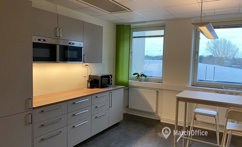 22 m² Business park in Hagersten, Lerkrogsvägen 21 (126 79) - 1 | MatchOffice.com
