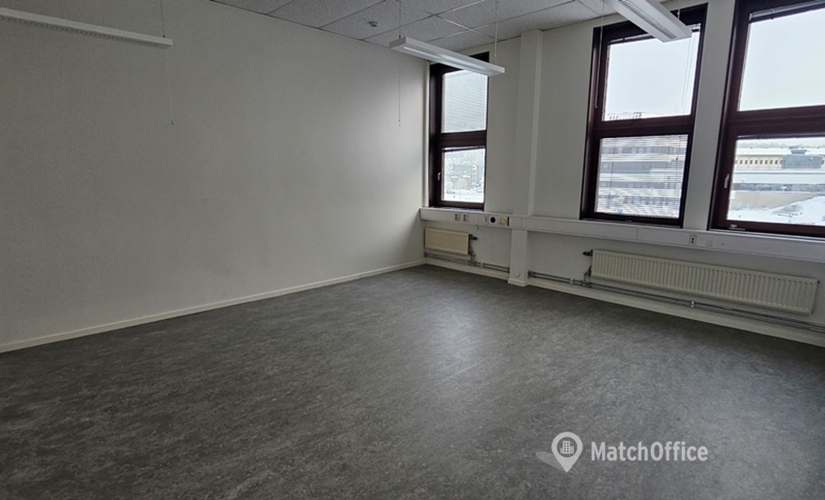 334 m² Commercial shop for rent in Sollentuna, Sollentuna (192 79) - 1 | MatchOffice.com