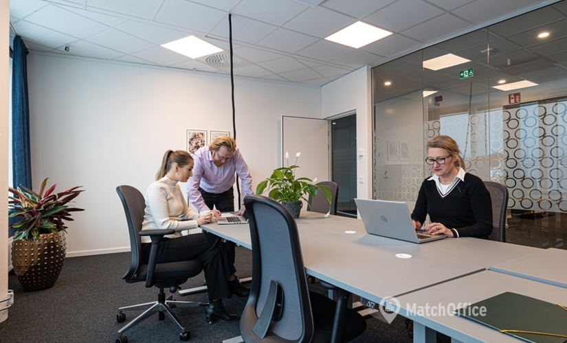 Coworking utrymme(Yta:30 m²) för uthyrning i Köpsvängen 10, 168 67 Bromma. Endast från verifierade hyresvärdar | MatchOffice.se
