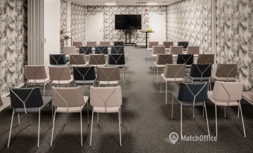 Konferensrum(Yta:45 m²) för uthyrning i Köpsvängen 10, 168 67 Bromma. Fullt utbud av faciliteter | MatchOffice.se