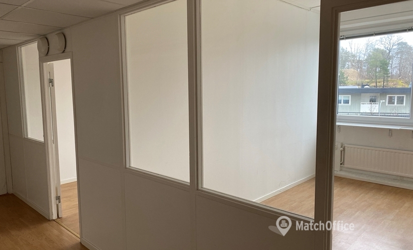 Kontorslokaler(Yta:200 m²) att hyra i Ursviksvägen 127, 174 46 Sundbyberg. Bra val | MatchOffice.se