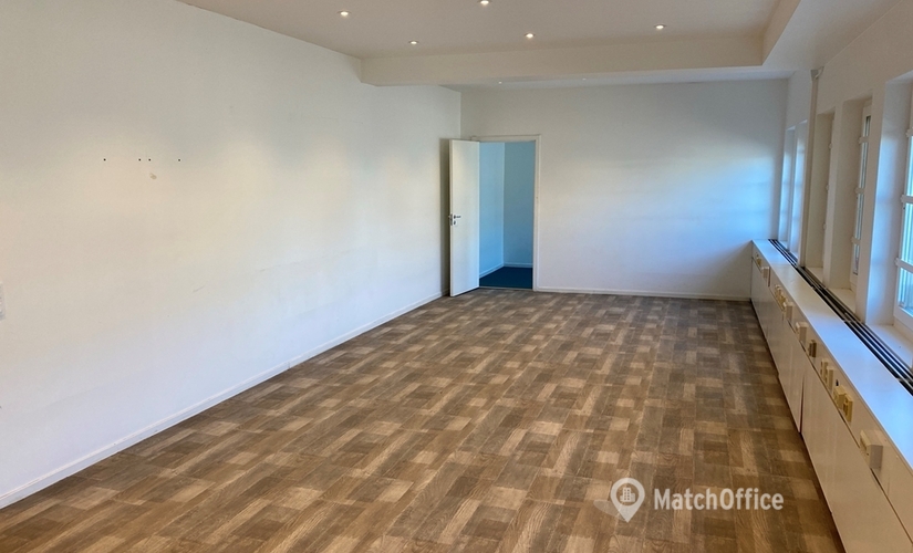 Lager(Yta:156 m²) att hyra i Lunda, Domnarvsgatan 11, 163 53 Spånga. Fullt utbud av faciliteter | MatchOffice.se