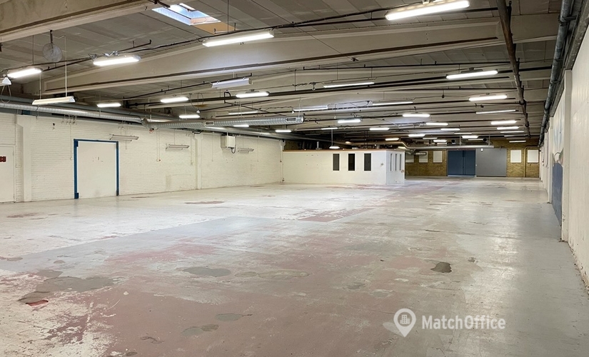 1608 m² Warehouse space rental in Hisingen, Göteborg (418 34) - 1 | MatchOffice.com