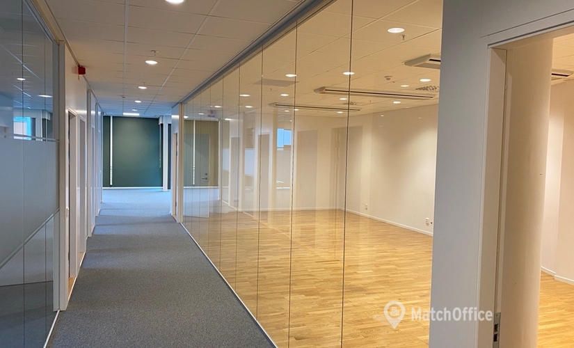 Kontorsutrymme(Yta:688 m²) för uthyrning i Solna, Råsundavägen 4, 169 67 Solna. Bra läge | MatchOffice.se