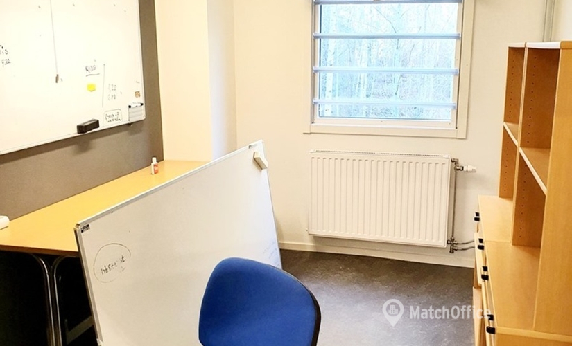 Lagerlokal(Yta:244 m²) att hyra i Växelgatan 15, 826 32 Söderhamn. Bra läge | MatchOffice.se