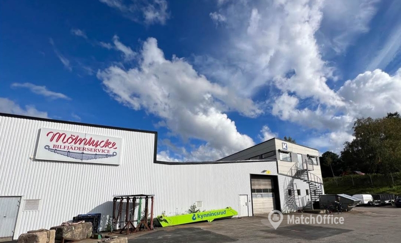 Lagerlokal(Yta:4500 m²) att hyra i Fibervägen 1, 435 33 Mölnlycke. Inga extra avgifter | MatchOffice.se																	