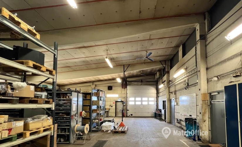 Lagerutrymme(Yta:4500 m²) för uthyrning i Fibervägen 1, 435 33 Mölnlycke. Lång- och korttidsuthyrning | MatchOffice.se