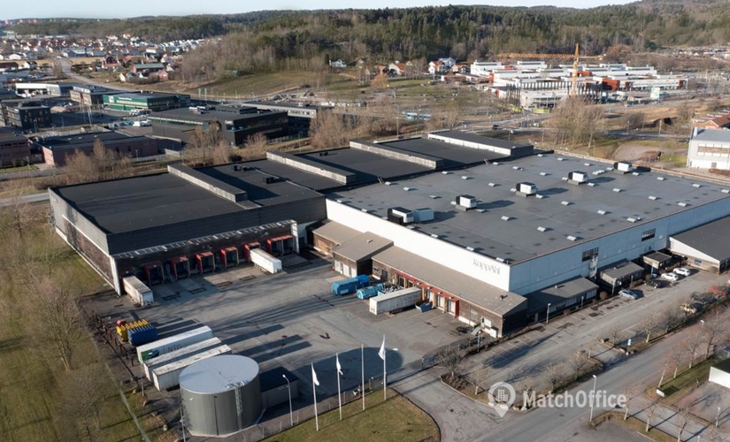 42000 m² Office warehouse for rent in Molndal, Idrottsvägen 14 (431 62) - 1 | MatchOffice.com