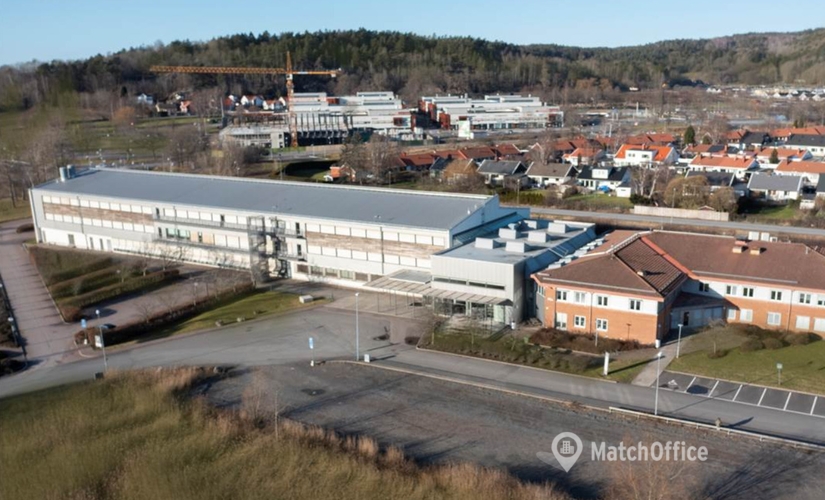 42000 m² Warehouse for rent in Molndal, Idrottsvägen 14 (431 62) - 2 | MatchOffice.com