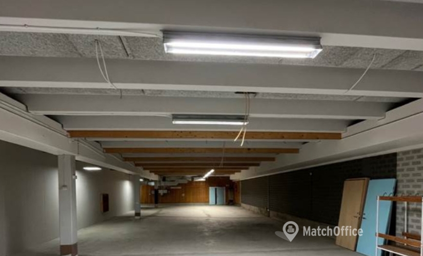 Lagerutrymme(Yta:345 m²) att hyra i Sörredsbacken 20, 418 78 Göteborg Centrum. Fullt utbud av faciliteter | MatchOffice.se