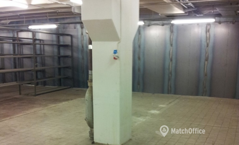 223 m² Commercial warehouse up for rent in Skarholmen, Bredängstorget 1 (127 32) - 0 | MatchOffice
