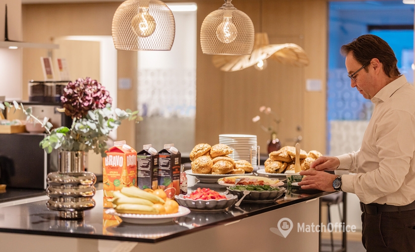 Coworking spaces(Yta:10 m²) för uthyrning i Torshamnsgatan 27, 164 40 Kista. Tillgång 24/7 | MatchOffice.se