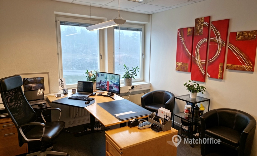 Affärscentrum(Yta:40 m²) för uthyrning i Månskärsvägen 10B, 141 75 Huddinge. WiFi-anslutning ingår | MatchOffice.se