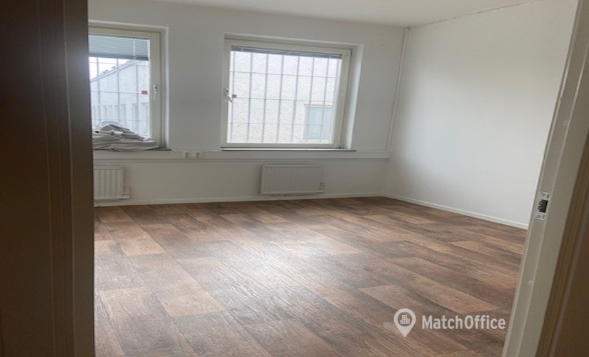 Kontorsutrymme(Yta:95 m²)	att hyra i Rinkebytorget 1, 163 73 Spånga. Inga extra avgifter | MatchOffice.se