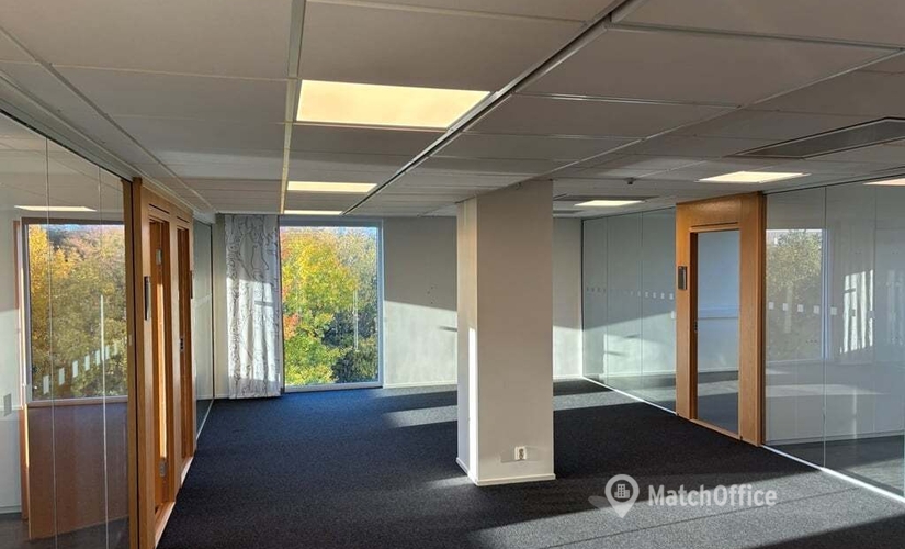 Kontor(Yta:288 m²) för uthyrning i Lerkrogsvägen 21, 126 79 Hägersten. Fullt utbud av faciliteter | MatchOffice.se