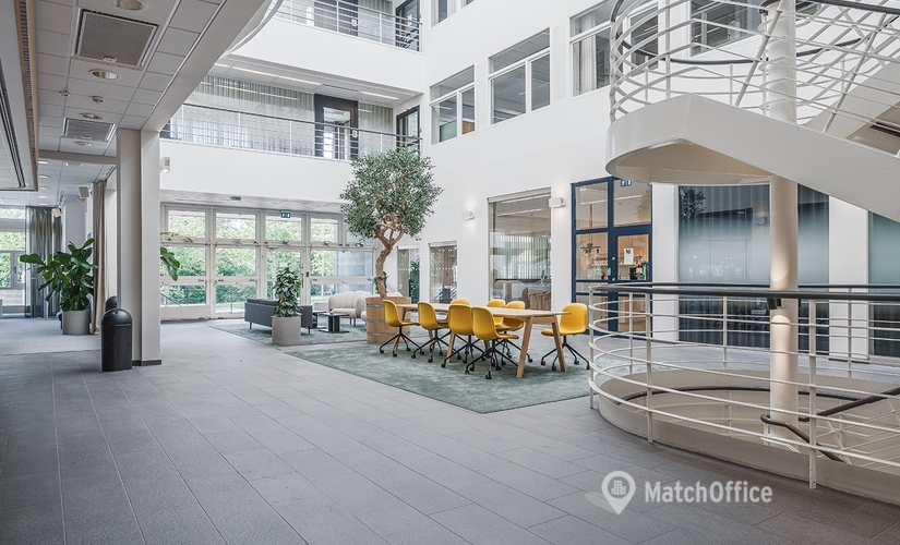 Kontor(Yta:598 m²)	att hyra i Kronborgsgränd 5, 164 46 Kista. Bra läge | MatchOffice.se