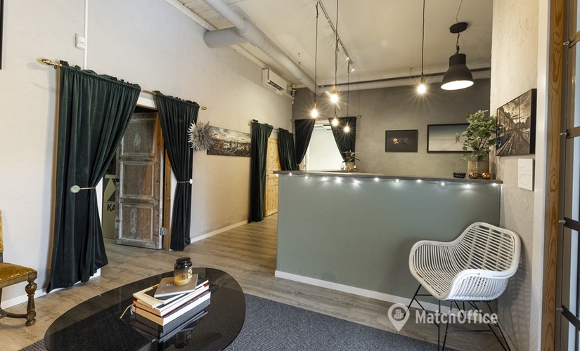 270 m² Warehouse storage rental in Molndal, Mölndal (431 35) - 1 | MatchOffice
