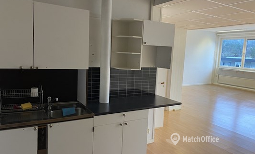 Kontorslokaler(Yta:200 m²)	att hyra i Ursviksvägen 127, 174 46 Sundbyberg. Lång- och korttidsuthyrning | MatchOffice.se