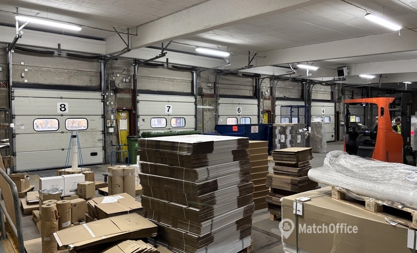 Verkstad(Yta:1156 m²) att hyra i Lunda, Domnarvsgatan 2D, 163 53 Kista. Bra val | MatchOffice.se