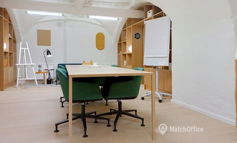 Flexibel arbetsplats(Yta:10 m²) att hyra i Lilla Nygatan 23, 111 28 Norrmalm. Tillgång 24/7 | MatchOffice.se