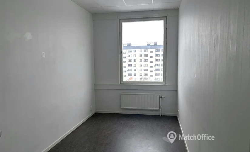 Kontorsplatser(Yta:86 m²) att hyra i Bredängstorget 1, 127 32 Skärholmen. Inga extra avgifter | MatchOffice.se
