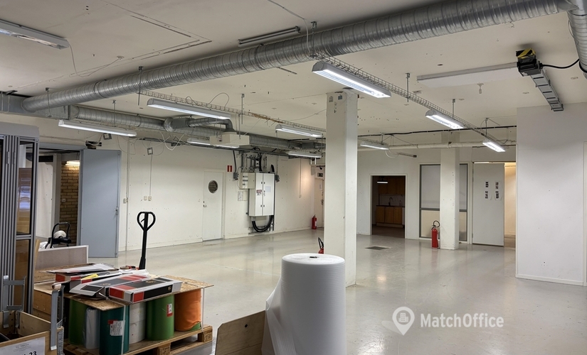 Lagerutrymme(Yta:459 m²) för uthyrning i Domnarvsgatan 4, 163 53 Kista. Endast från verifierade hyresvärdar | MatchOffice.se