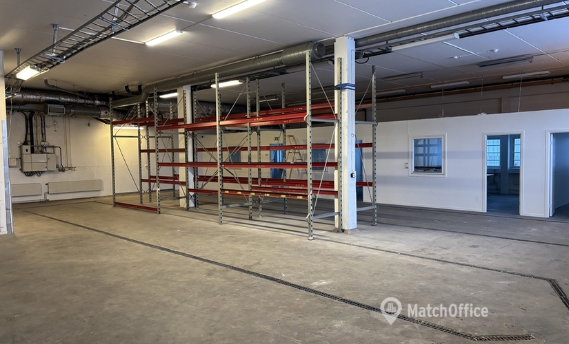 357 m² Commercial warehouse for rent in Spanga, Gunnebogatan 32 (163 53) - 0 | MatchOffice.com