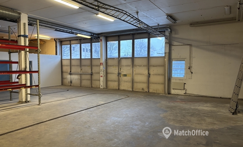 357 m² Commercial warehouse up for rent in Spanga, Gunnebogatan 32 (163 53) - 1 | MatchOffice