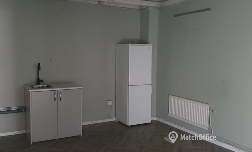 Industrilokal(Yta:133 m²) för uthyrning i Bristagatan 18A, 195 60 Sigtuna. Lång- och korttidsuthyrning | MatchOffice.se