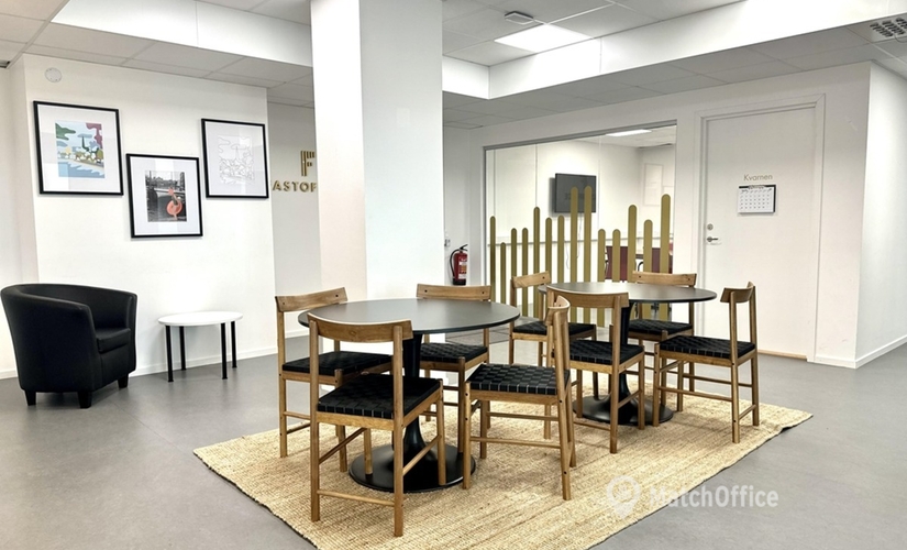 Coworking spaces(Yta:75 m²) för uthyrning i Bredängstorget 3, 127 32 Skärholmen. Lång- och korttidsuthyrning | MatchOffice.se