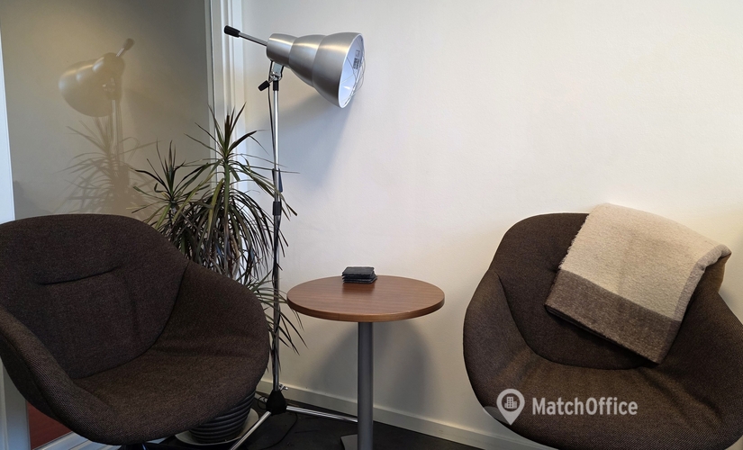 Kontorsplatser(Yta:40 m²)	för uthyrning i Månskärsvägen 10B. KungensKurva, 141 75 Huddinge. WiFi-anslutning ingår | MatchOffice.se