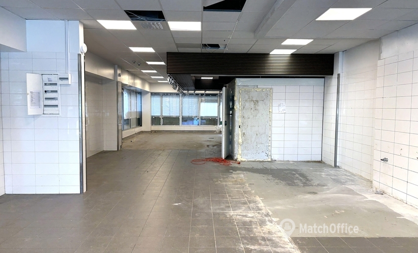 Butikslokal(Yta:378 m²) att hyra i Bredängstorget 32, 127 32 Skärholmen. Bra val | MatchOffice.se